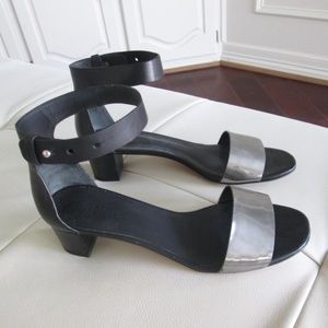VINCE REMY LOW BLOCK HEEL SANDAL - Size 8